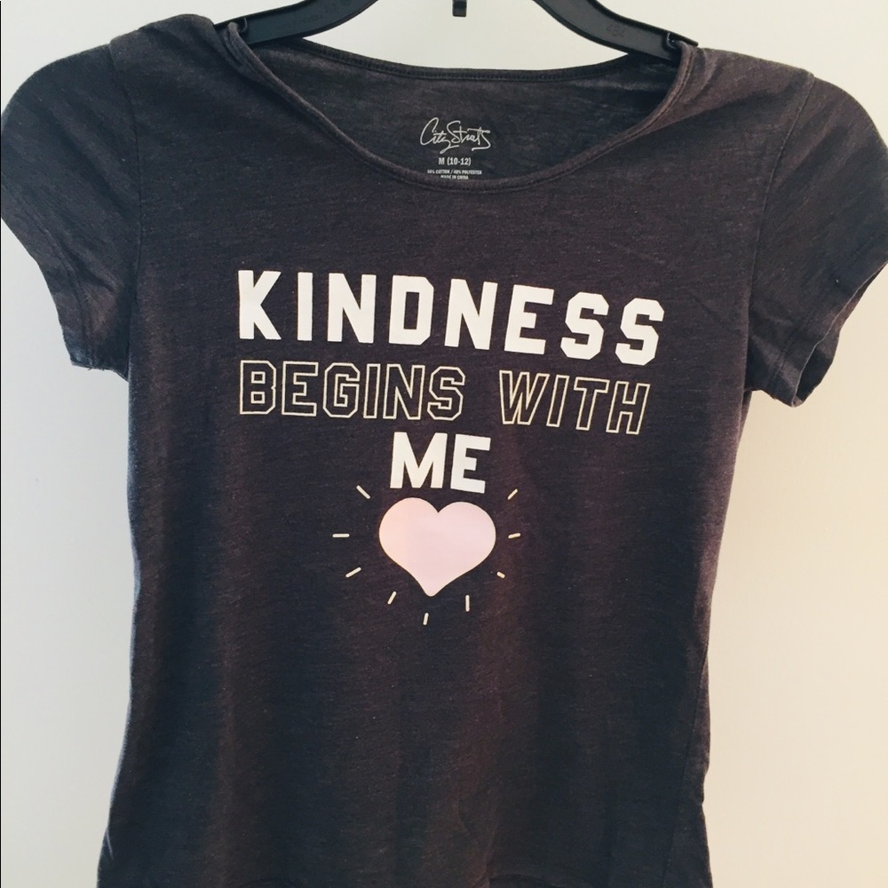 Gray tee for girls